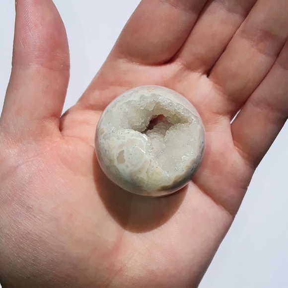 Plume Agate Sphere - Picture 7 of 7